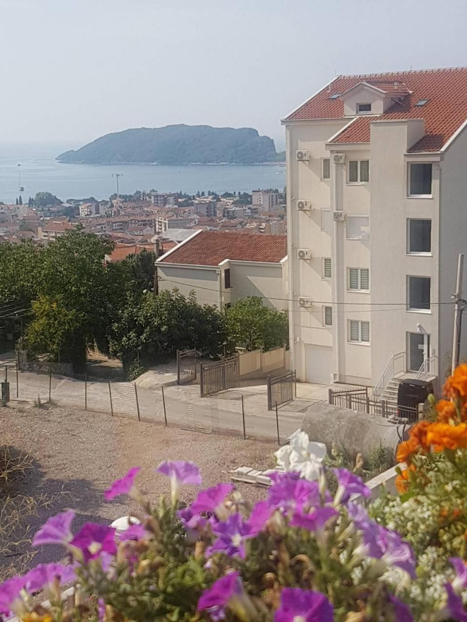 Djordjevic Hotell Budva Exteriör bild